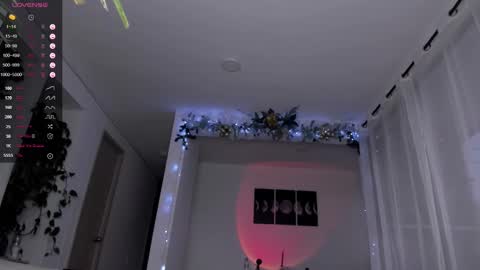 Snapshot of hotay_ chatting on December 2024 11:03:01 PM Andrew xdres08 online show from December 2024 11:03:01 PM
