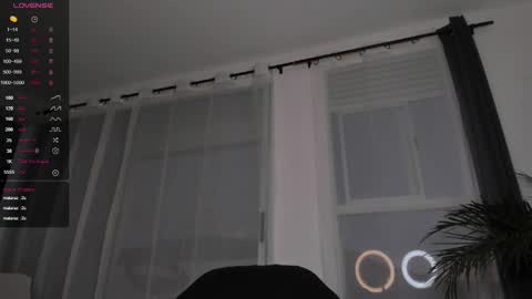 Snapshot of hotay_ chatting on January 2025 11:22:02 PM Andrew xdres08 online show from January 2025 11:22:02 PM