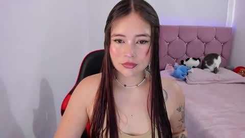 Snapshot of hotbbcwife chatting on April 2026 06:55:02 PM lesly and ander online show from April 2026 06:55:02 PM