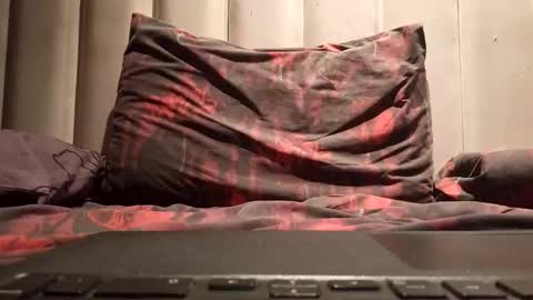 Snapshot of hotbeast00 chatting on December 2025 08:02:01 PM hotbeast00 online show from December 2025 08:02:01 PM