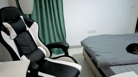 Snapshot of hotboyshorny chatting on April 2026 05:02:02 PM Hotboyshorny online show from April 2026 05:02:02 PM