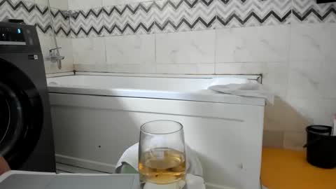 hotboyvicky online show from April 2026 12:43:01 PM