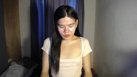 Snapshot of hotbunnyrainx chatting on October 2025 02:56:02 AM rain online show from October 2025 02:56:02 AM