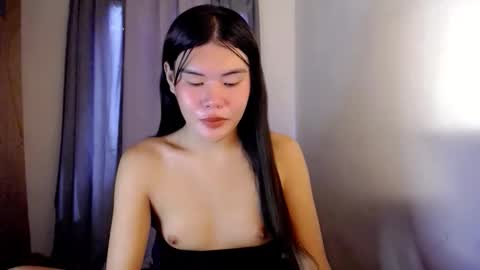 Snapshot of hotbunnyrainx chatting on October 2025 02:15:01 AM rain online show from October 2025 02:15:01 AM