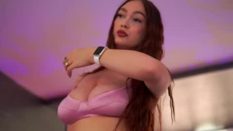 Snapshot of hotbustybabex chatting on October 2025 09:20:01 AM Anais online show from October 2025 09:20:01 AM