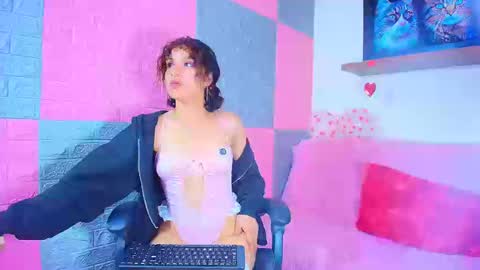 Snapshot of hotcakes_uwu chatting on March 2026 04:39:01 AM Hotcakes online show from March 2026 04:39:01 AM