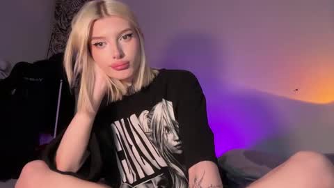 hotchubently online show from October 2025 07:35:02 PM