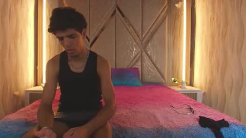 hotcouple_222 online show from March 2026 07:35:02 AM