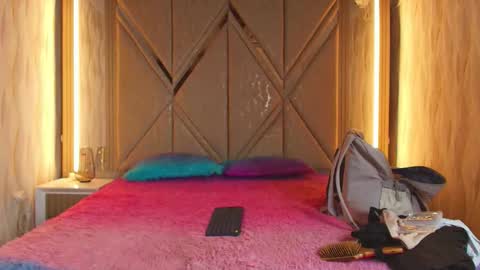 hotcouple_222 online show from March 2026 07:25:01 AM