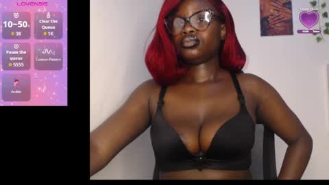 Hotcurvykeisha online show from April 2026 01:42:02 PM