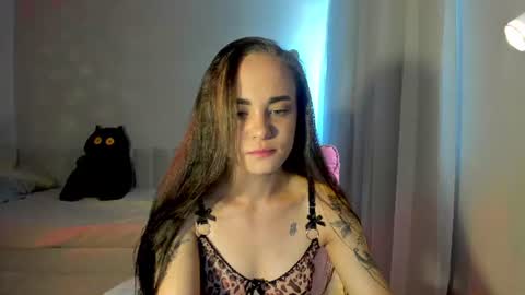 Snapshot of hotdevilsss chatting on June 2026 02:53:01 AM SWEET DEVILS PUSSY online show from June 2026 02:53:01 AM