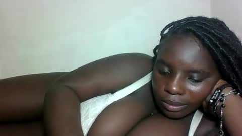 Snapshot of hotebbbyy chatting on October 2025 06:23:01 PM EBBY online show from October 2025 06:23:01 PM