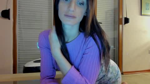 Snapshot of hotel77777 chatting on October 2025 07:58:02 PM Erika online show from October 2025 07:58:02 PM