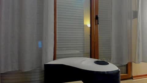 Snapshot of hotel77777 chatting on March 2026 05:08:02 AM Erika online show from March 2026 05:08:02 AM