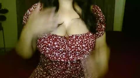 Snapshot of hoteliza6 chatting on April 2026 09:15:01 PM Eliza i dont show face in any show online show from April 2026 09:15:01 PM