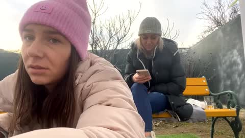 Anna online show from December 2024 01:12:02 PM