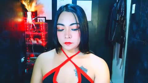 Snapshot of hotfvckingemerlyn chatting on April 2026 01:52:02 PM emily online show from April 2026 01:52:02 PM
