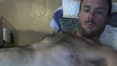 Snapshot of hotgardenersexy chatting on June 2026 08:26:02 PM Le jardinier sexy online show from June 2026 08:26:02 PM
