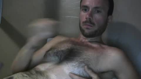Snapshot of hotgardenersexy chatting on June 2026 07:04:01 PM Le jardinier sexy online show from June 2026 07:04:01 PM
