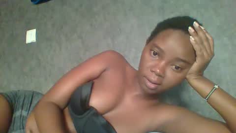 Queen online show from February 2025 06:20:01 AM