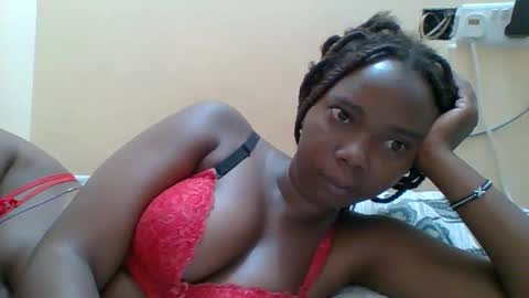 Snapshot of hotgodees chatting on January 2026 06:50:01 AM Queen online show from January 2026 06:50:01 AM