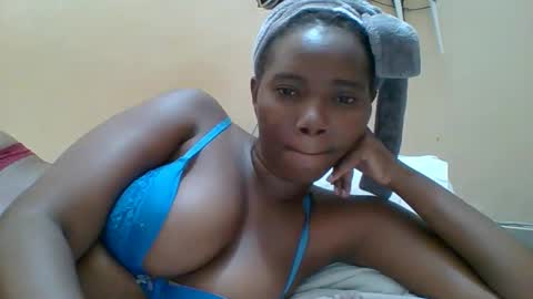 Snapshot of hotgodees chatting on February 2026 07:17:02 PM Queen online show from February 2026 07:17:02 PM