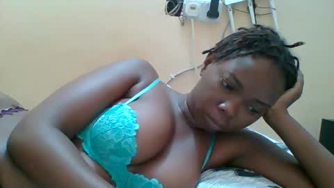 Snapshot of hotgodees chatting on February 2026 06:07:01 AM Queen online show from February 2026 06:07:01 AM