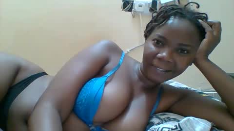 Snapshot of hotgodees chatting on February 2026 04:10:02 AM Queen online show from February 2026 04:10:02 AM