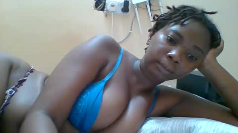 Snapshot of hotgodees chatting on February 2026 09:25:02 PM Queen online show from February 2026 09:25:02 PM