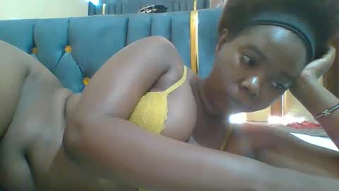Snapshot of hotgodees chatting on May 2026 08:19:02 AM Queen online show from May 2026 08:19:02 AM