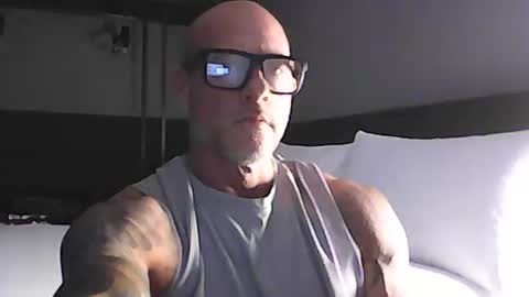 Snapshot of hotguy4u2see chatting on June 2026 10:41:01 PM Hotguy4u2see online show from June 2026 10:41:01 PM