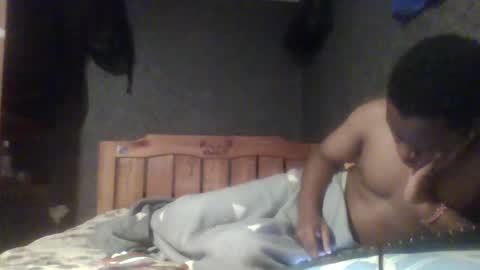 Snapshot of hotguyy001 chatting on February 2025 01:44:02 AM hotguyy001 online show from February 2025 01:44:02 AM