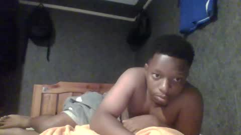 Snapshot of hotguyy001 chatting on February 2025 01:52:02 AM hotguyy001 online show from February 2025 01:52:02 AM