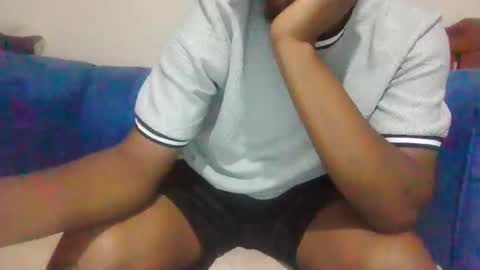 Snapshot of hotguyy001 chatting on September 2025 03:18:02 AM hotguyy001 online show from September 2025 03:18:02 AM