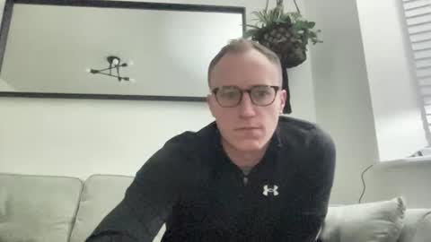 hotholby86 online show from December 2024 04:03:01 PM