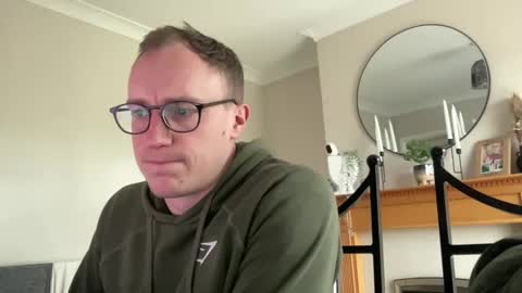 hotholby86 online show from March 2025 03:40:02 PM