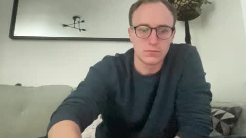 hotholby86 online show from November 2025 04:42:01 PM