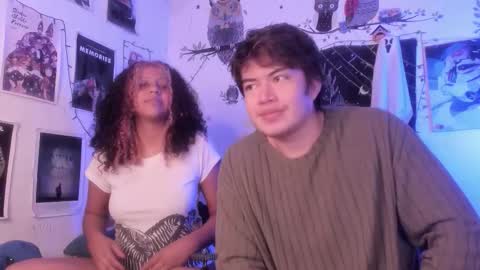 Snapshot of hothoneychile chatting on January 2026 06:55:02 PM Sam and Nico online show from January 2026 06:55:02 PM