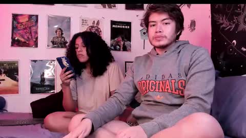 Snapshot of hothoneychile chatting on February 2026 05:22:02 AM Sam and Nico online show from February 2026 05:22:02 AM