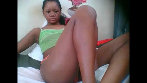 LOYCE online show from October 2025 09:19:01 AM