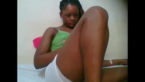 LOYCE online show from November 2025 09:58:01 PM