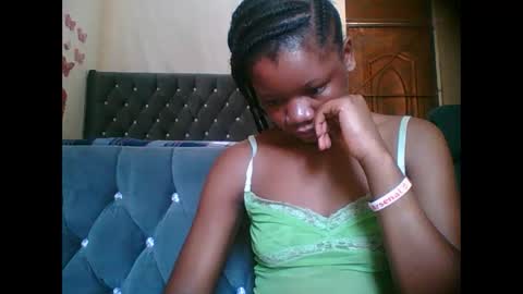 LOYCE online show from November 2025 12:42:01 PM