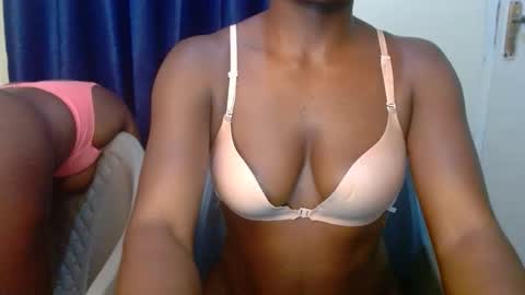 Lindahcyn online show from March 2026 06:09:02 PM