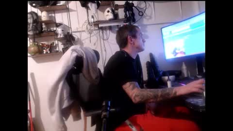 Snapshot of hotkinkytat chatting on January 2025 01:56:02 AM hotkinkytat online show from January 2025 01:56:02 AM