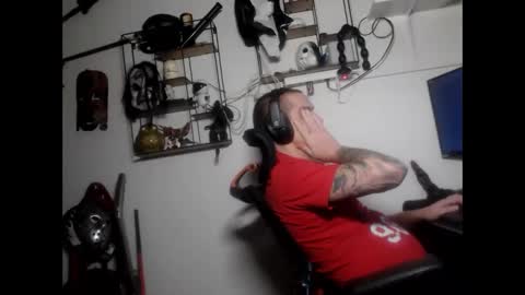 Snapshot of hotkinkytat chatting on February 2025 03:32:02 AM hotkinkytat online show from February 2025 03:32:02 AM