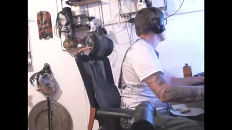 hotkinkytat online show from April 2026 01:31:01 PM