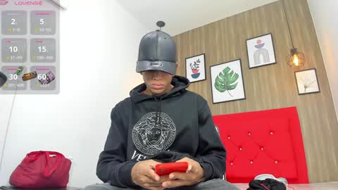 Hotkoljei online show from December 2024 02:59:01 AM