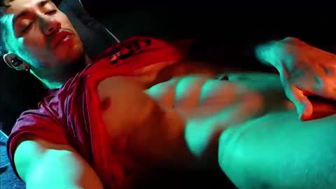 Hotlatinking online show from November 2025 01:04:02 AM