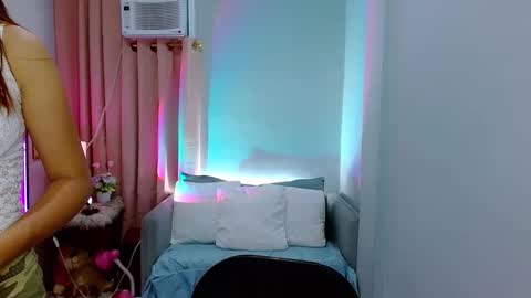 Layla online show from December 2024 06:54:01 AM