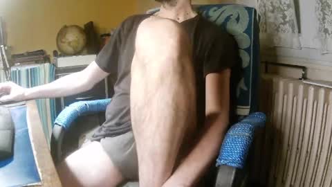 Snapshot of hotleopold chatting on April 2026 08:58:02 PM hotleopold online show from April 2026 08:58:02 PM